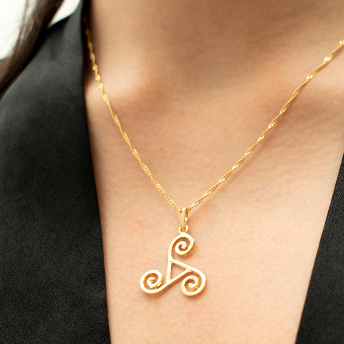 Celtic Spiral Necklace (Gold)