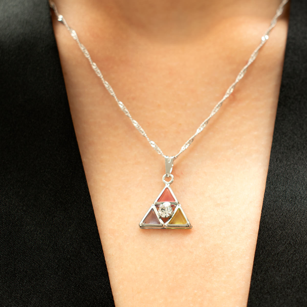 Triangle Necklace (Silver)