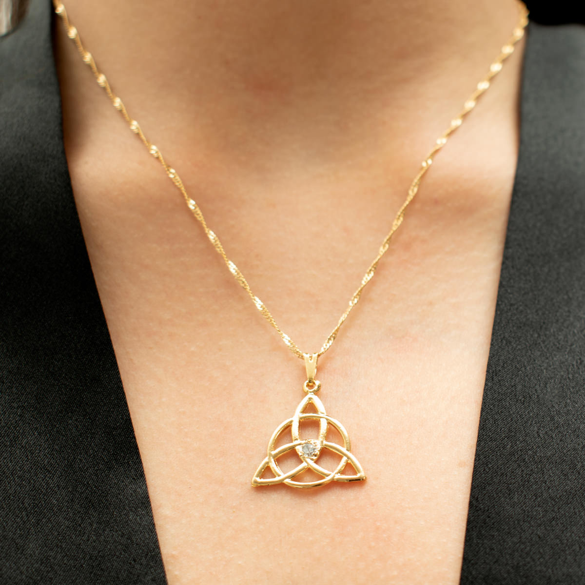 Trinity Celtic Knot Necklace (Gold)