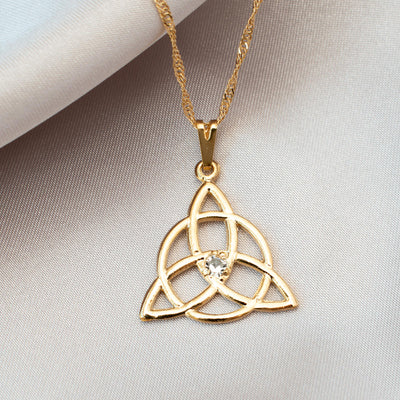 Trinity Celtic Knot Necklace (Gold) | Moonlistic